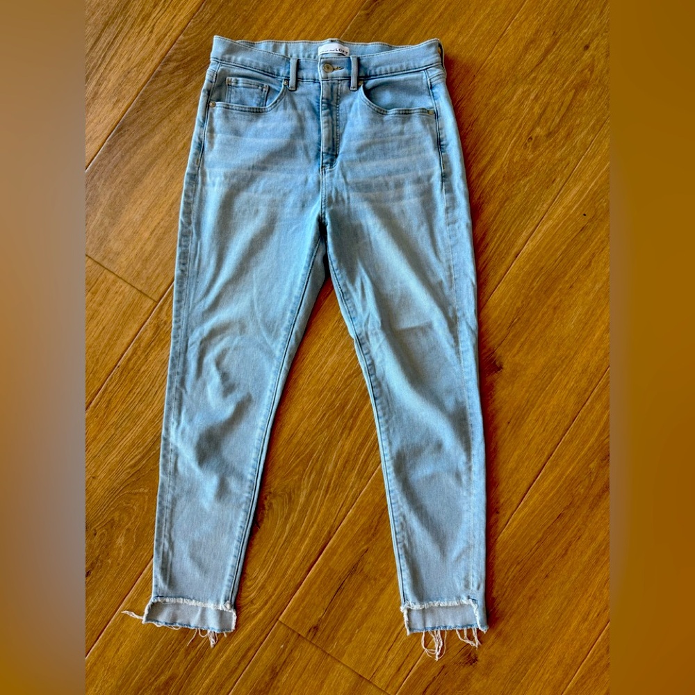 LOFT High Waist Step Hem Skinny Jeans size 6 28